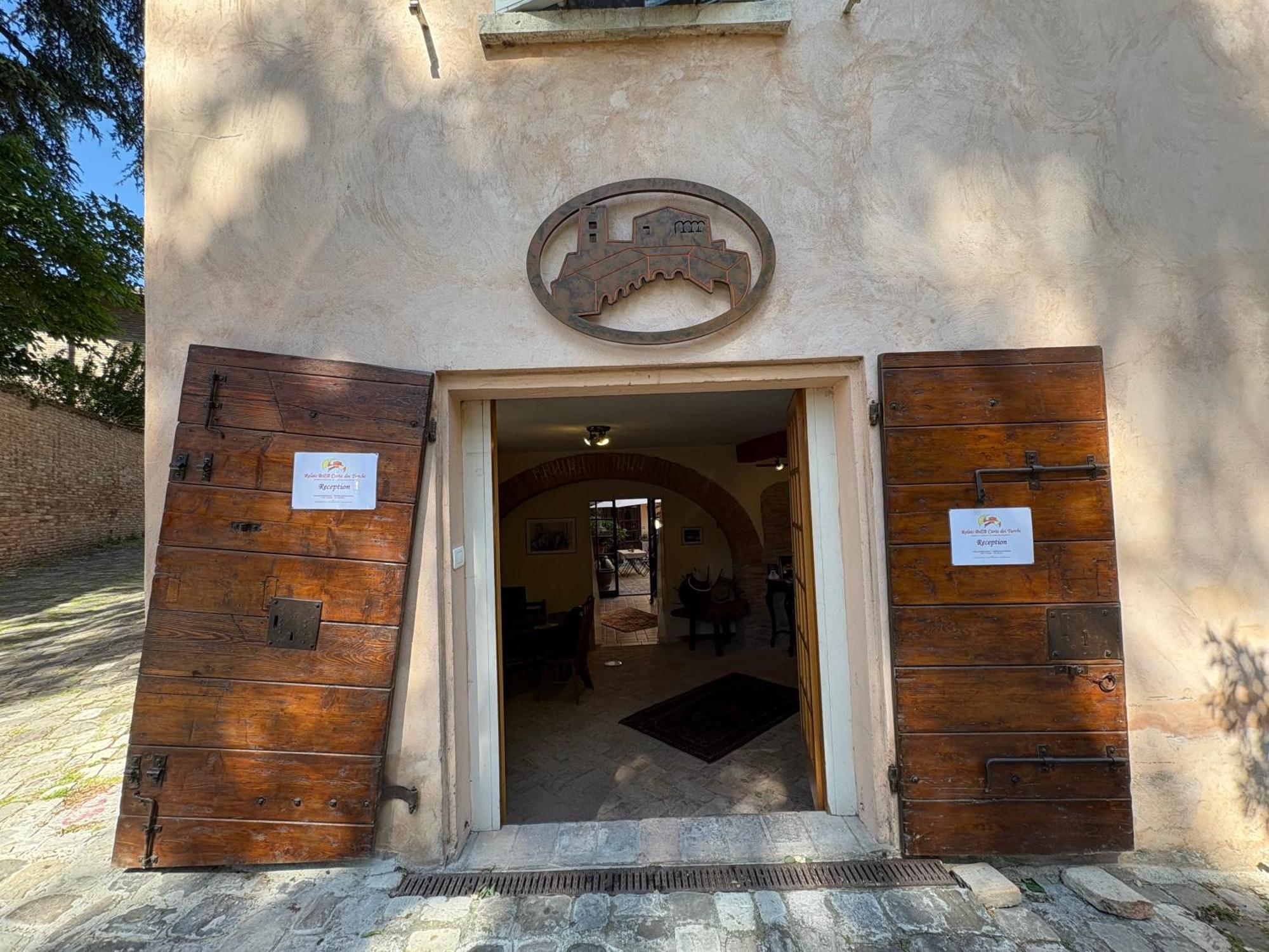 Relais B&B Corte Dei Turchi Longiano Eksteriør billede